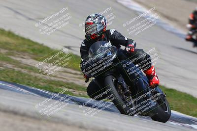 media/Mar-22-2025-TrackDaz (Sat) [[0456df0c41]]/Group B/Session 3 (Outside Grapevine)/